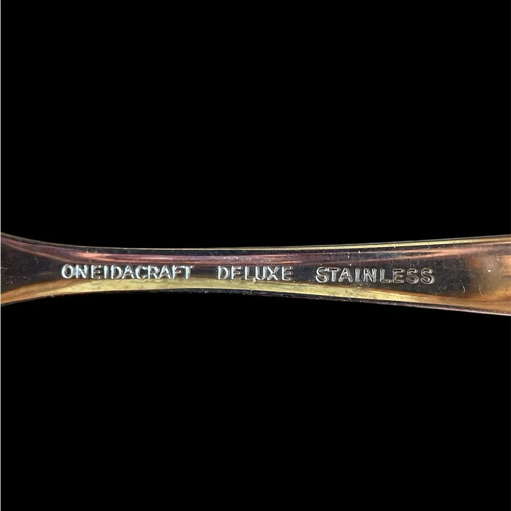 Oneidacraft Deluxe Lasting Rose Stainless Steel Spoons & Fork 13 Pieces